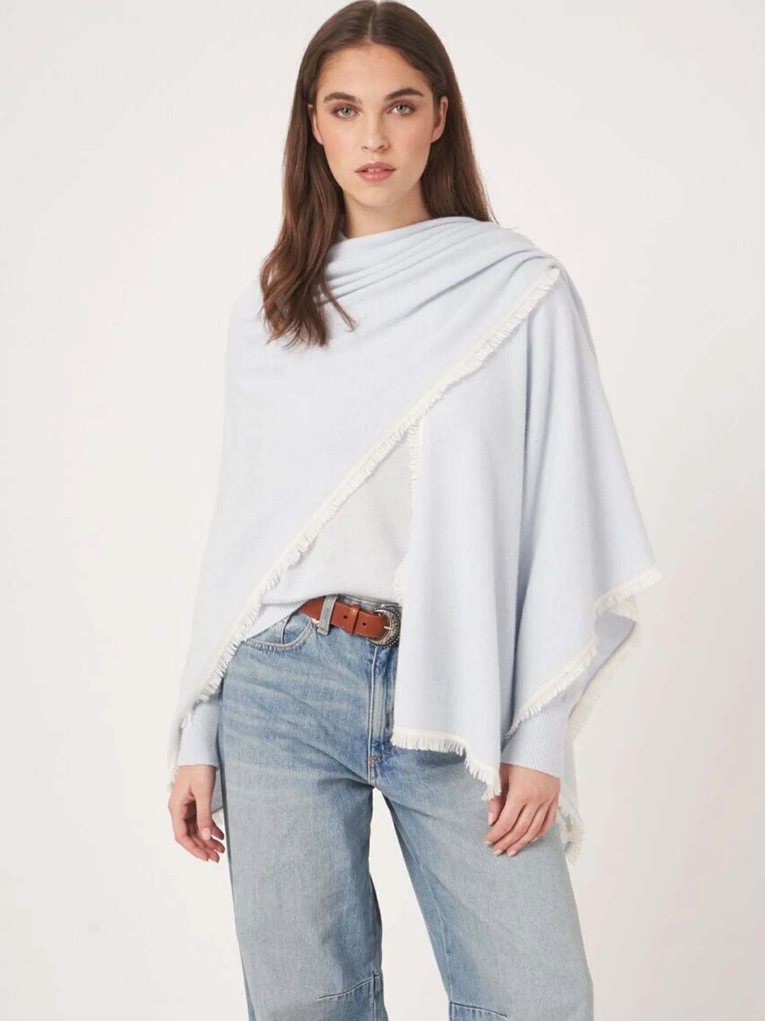 Cashmere Cape with Fringe Wave