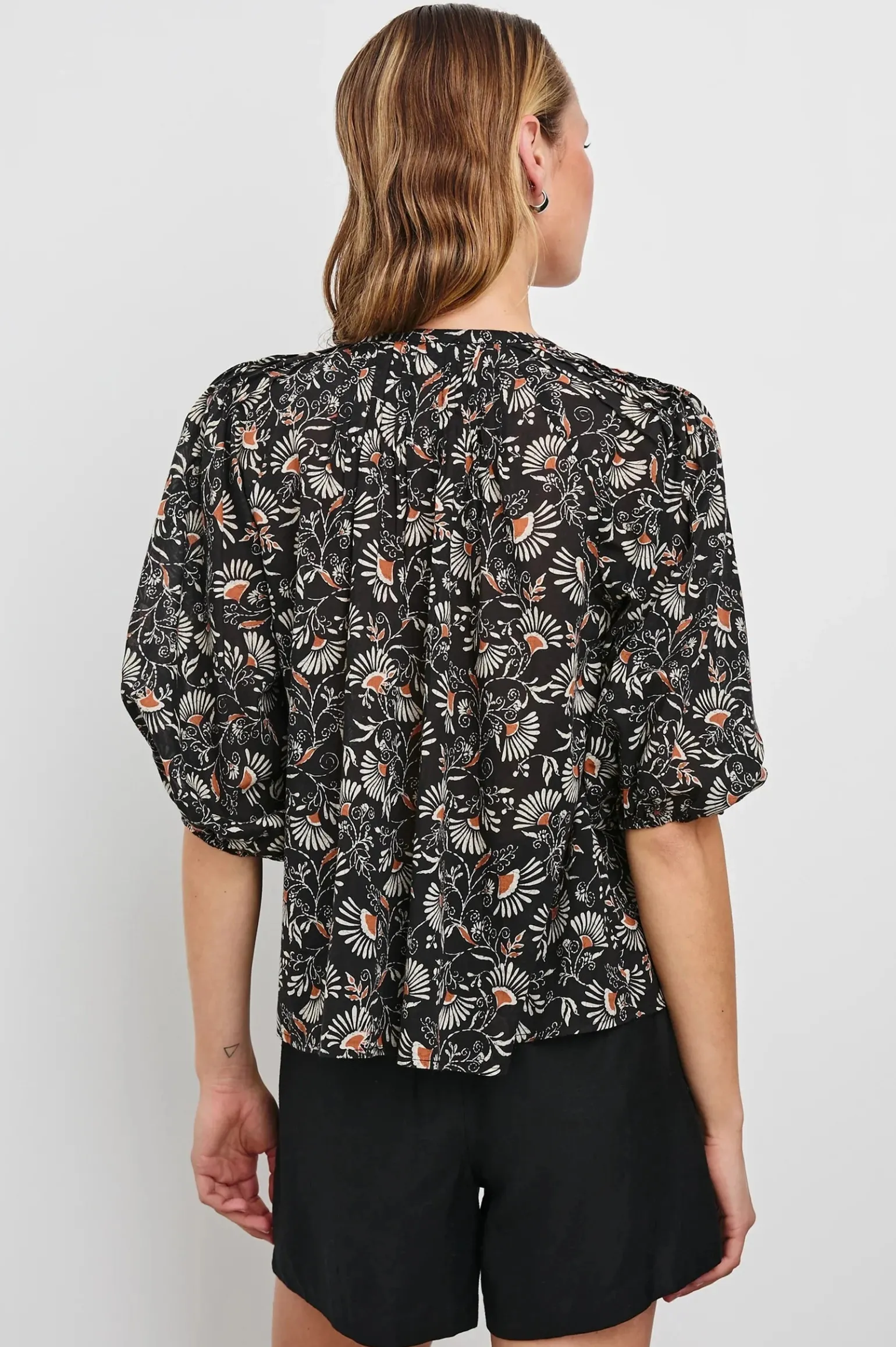 Cassat Top Cassia