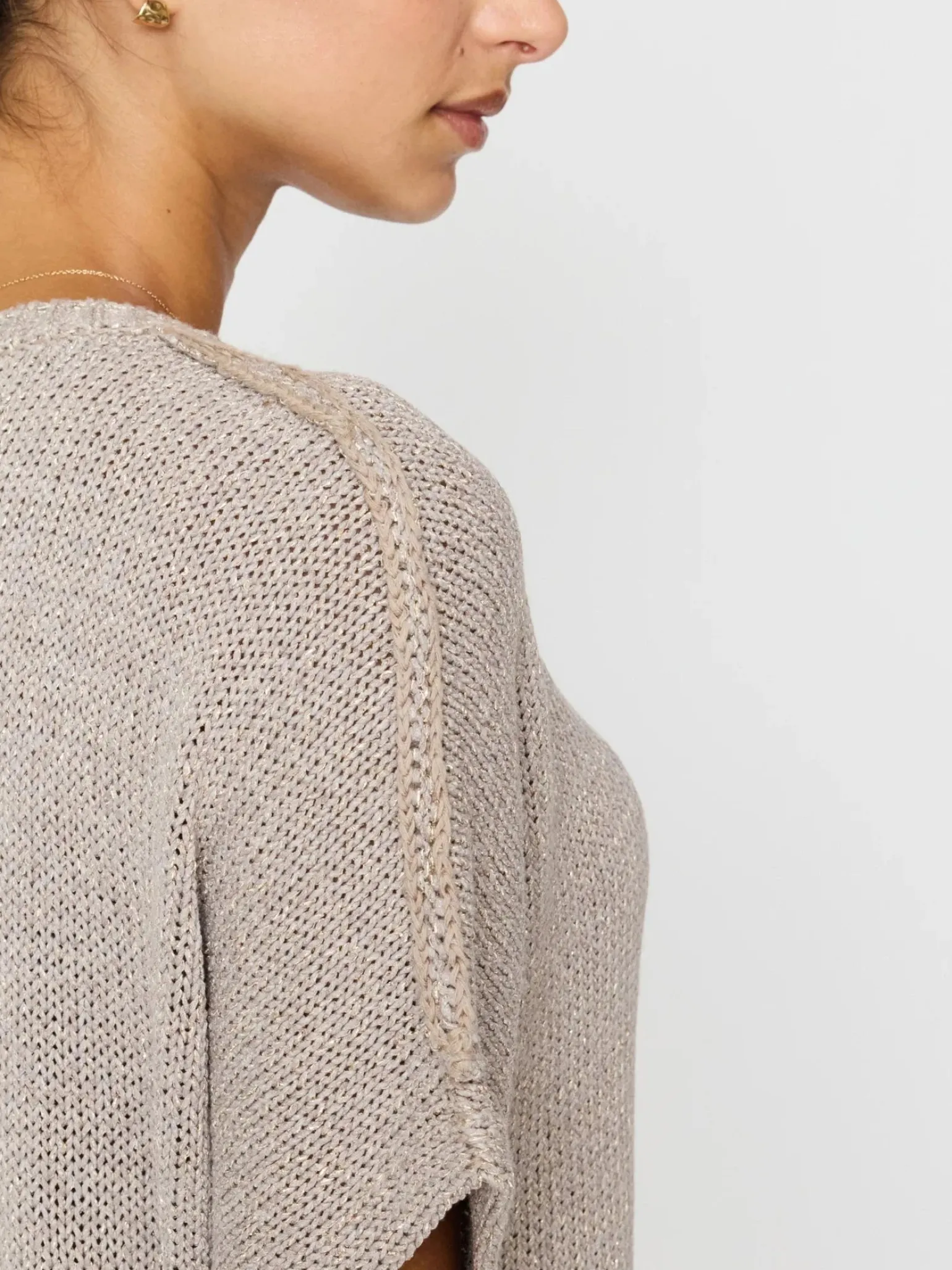 Gaia Tee Moonstone
