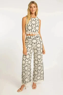 Isabelle Top Ivory/Black Lace