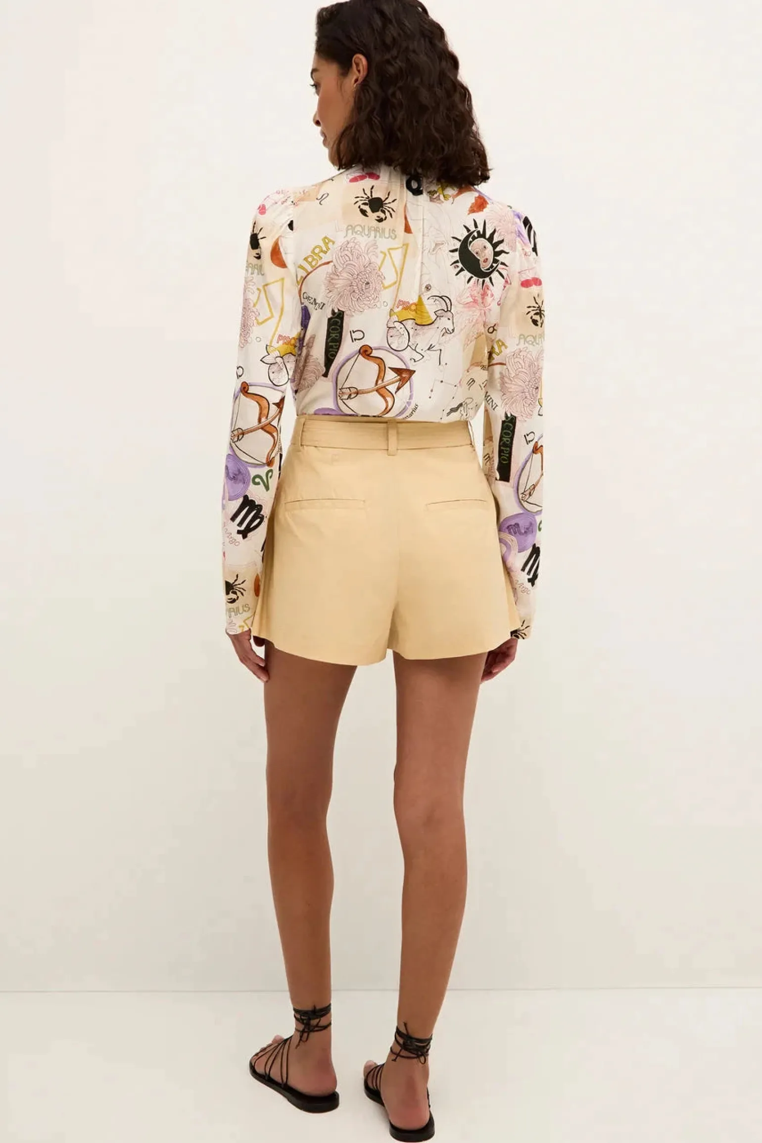 Lander Short Beige