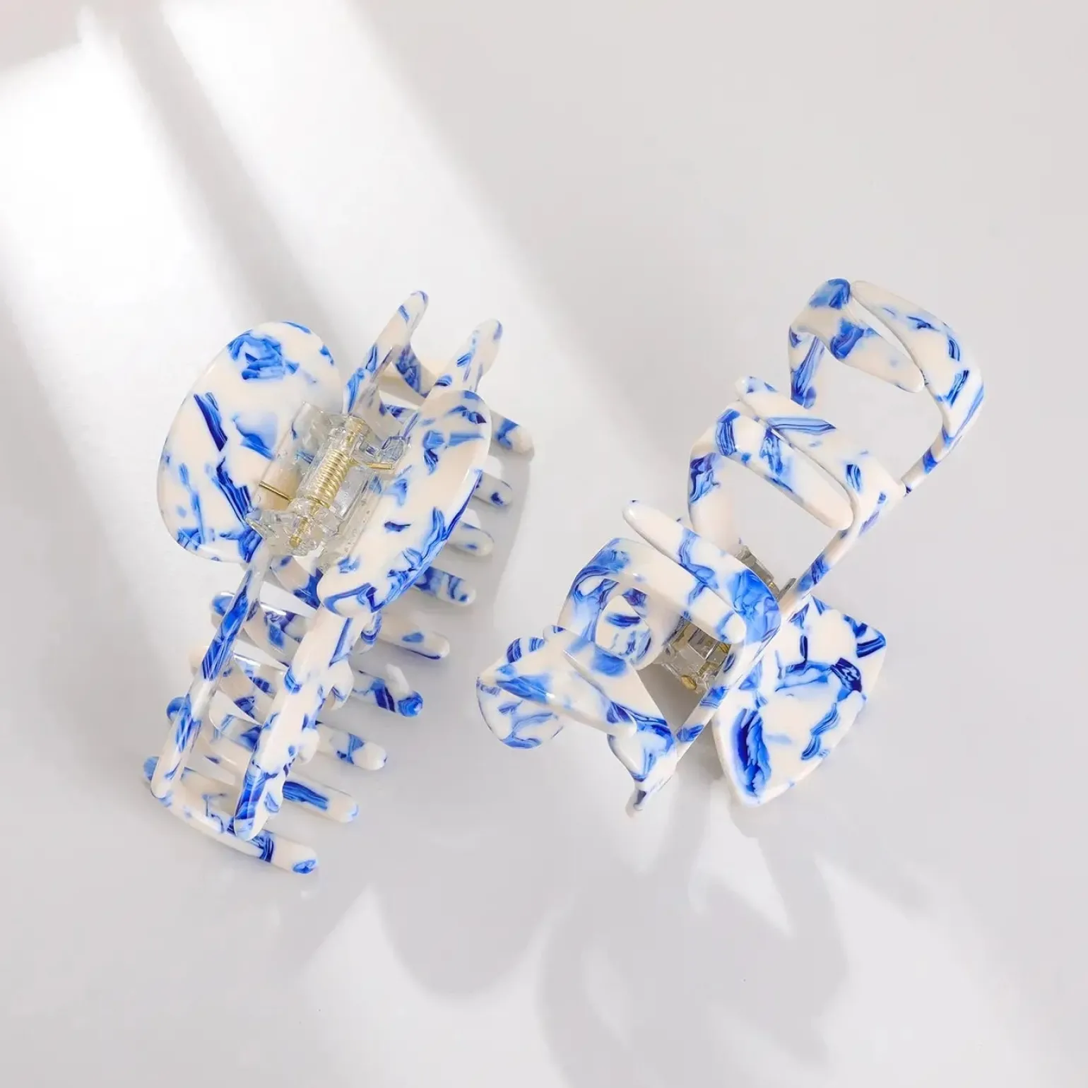 Large Coastal Blue Claw Clip