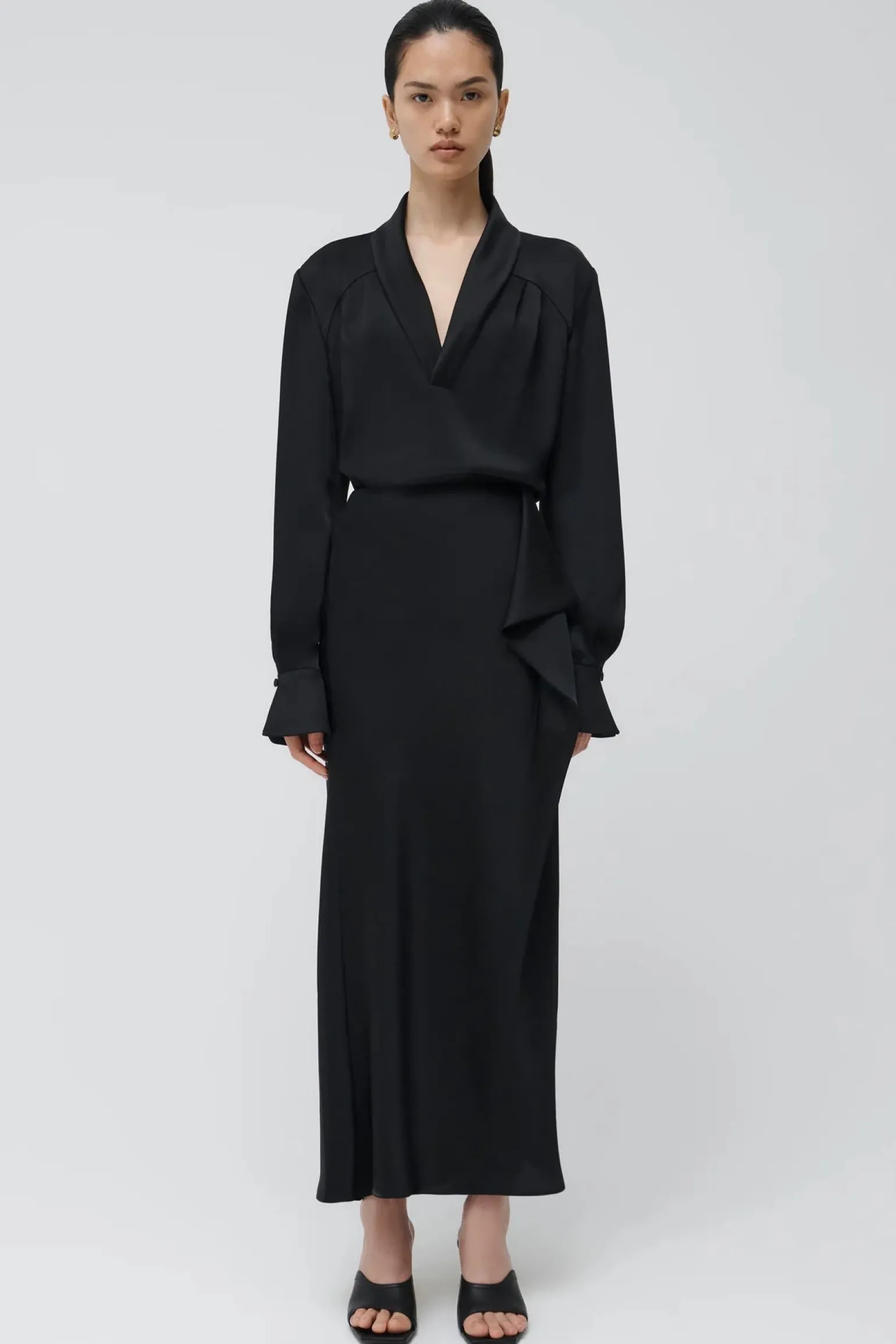 Maisey Long Sleeve V-Neck Blouse Black