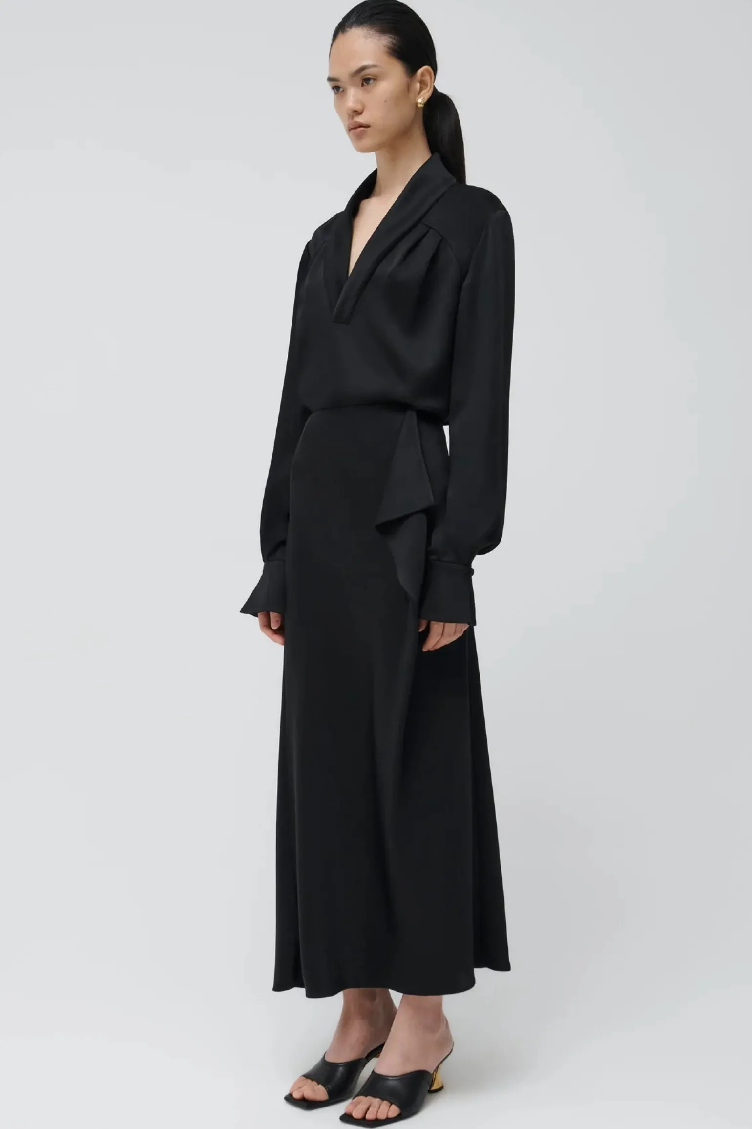 Maisey Long Sleeve V-Neck Blouse Black