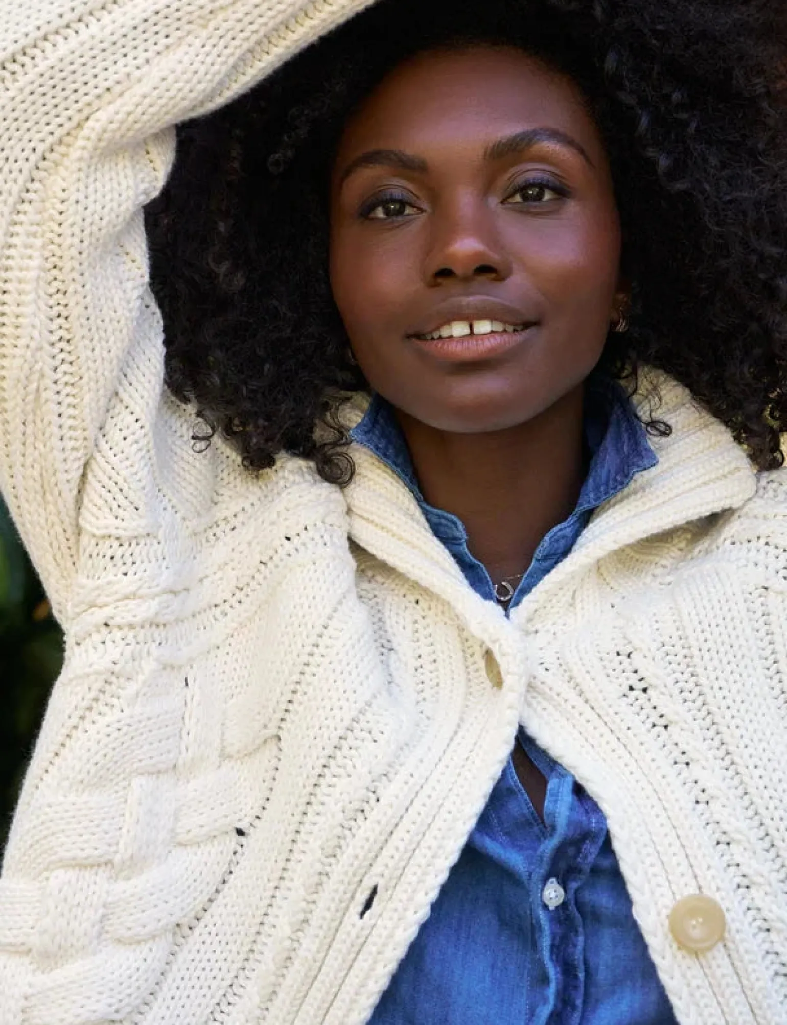 Mini Cotswolds Cropped Cable Knit Cardigan Ivory