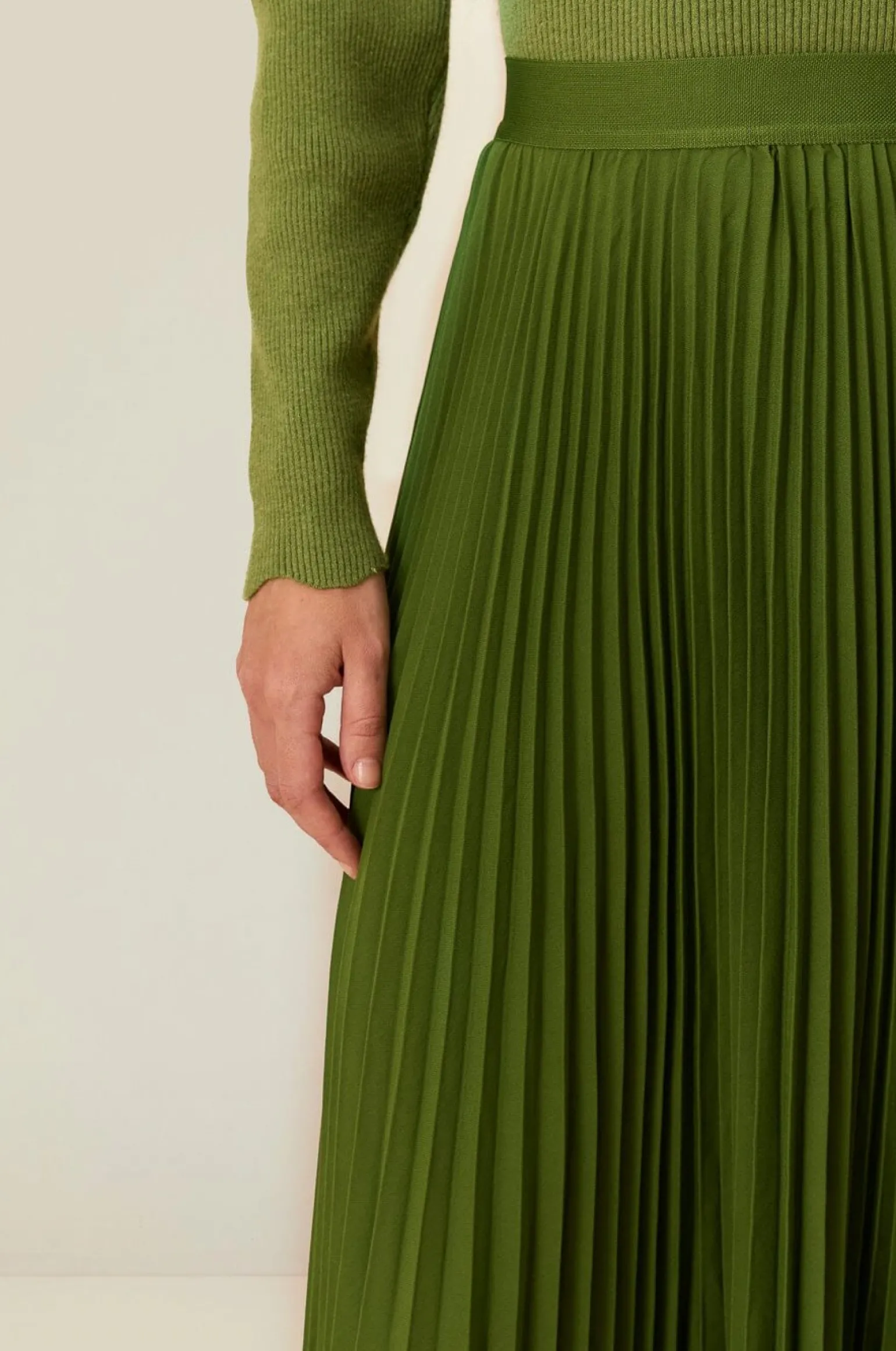 Pleated Maxi Skirt Green