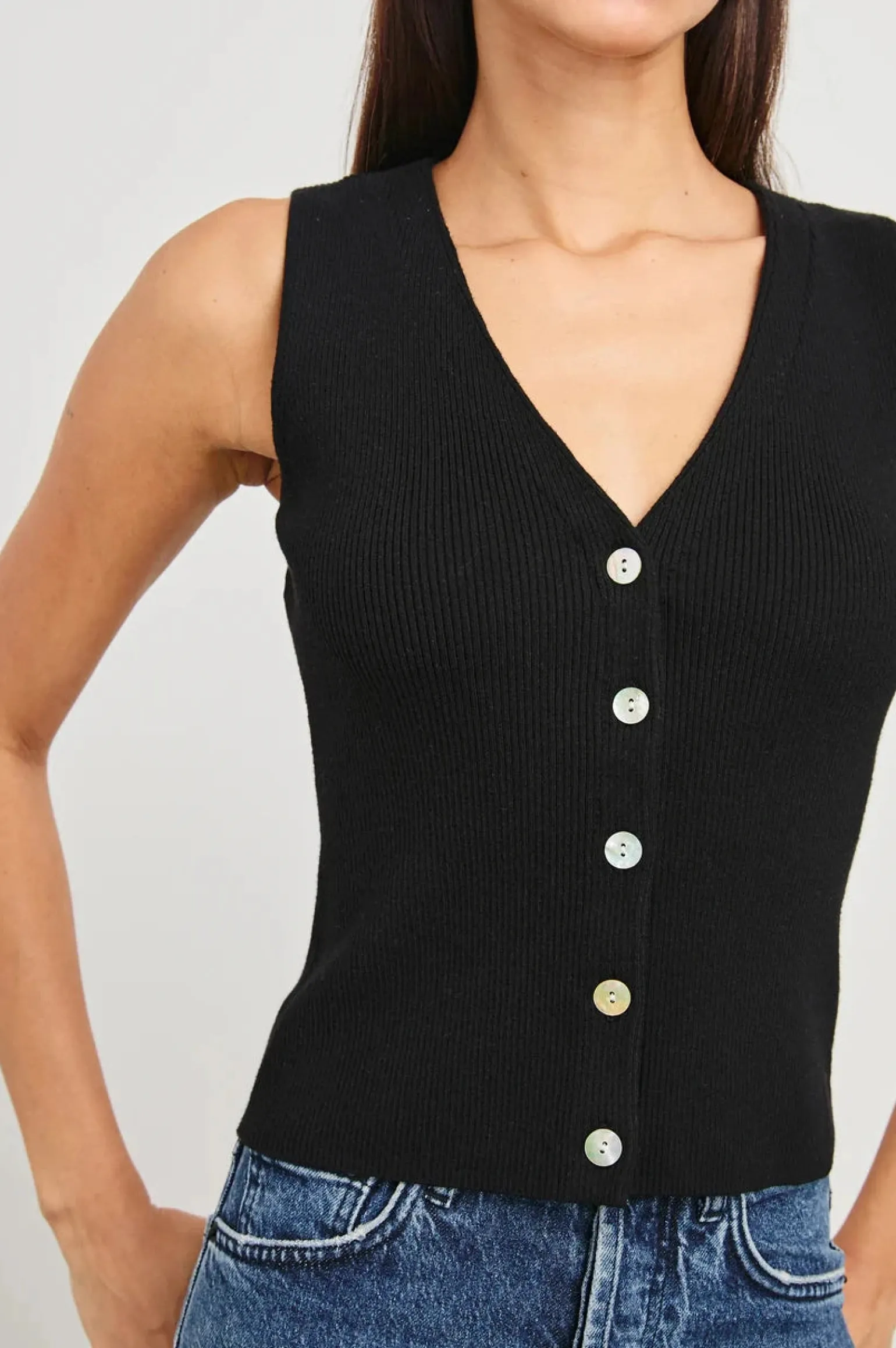 Rosa Vest Black