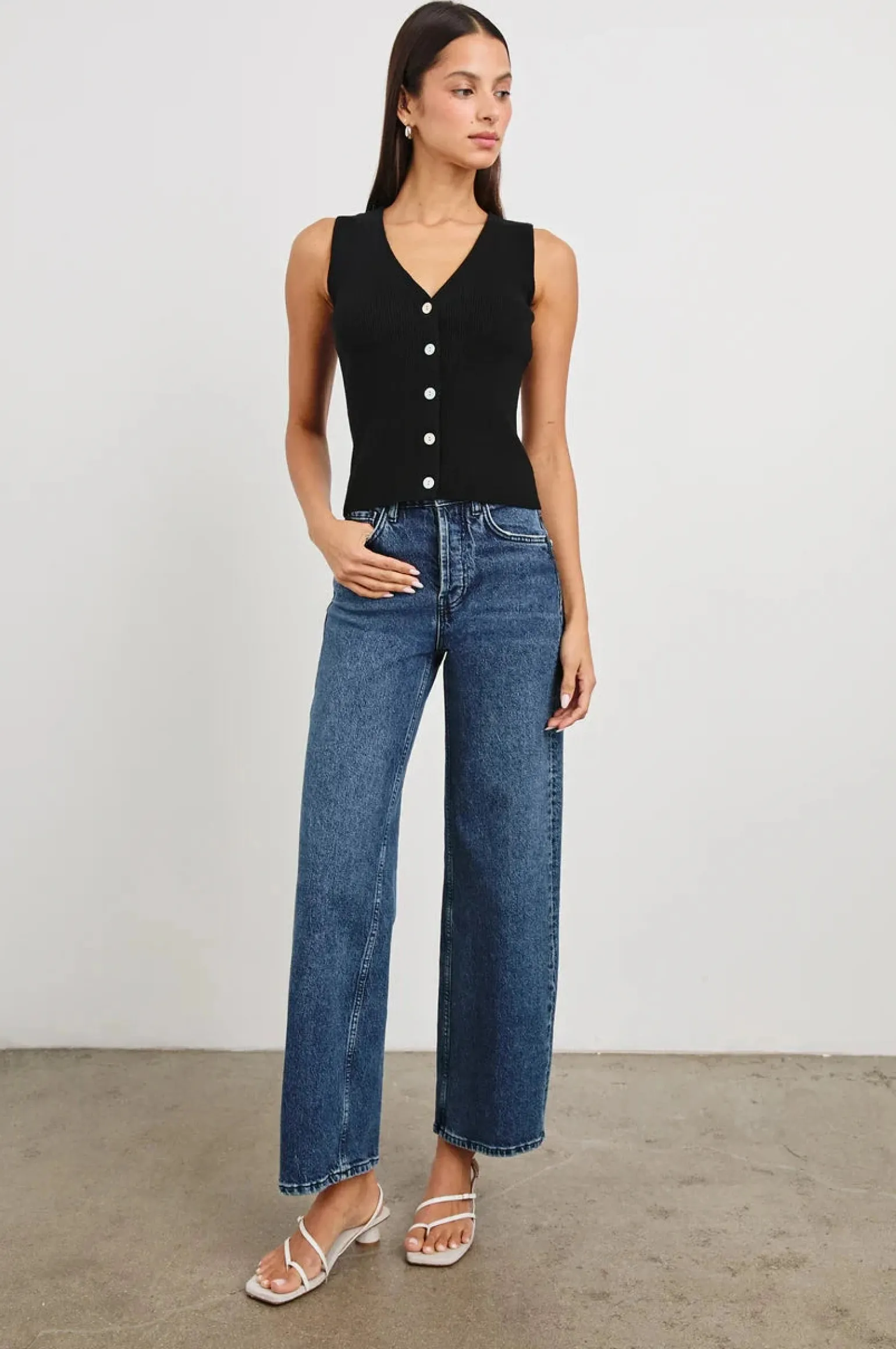 Rosa Vest Black
