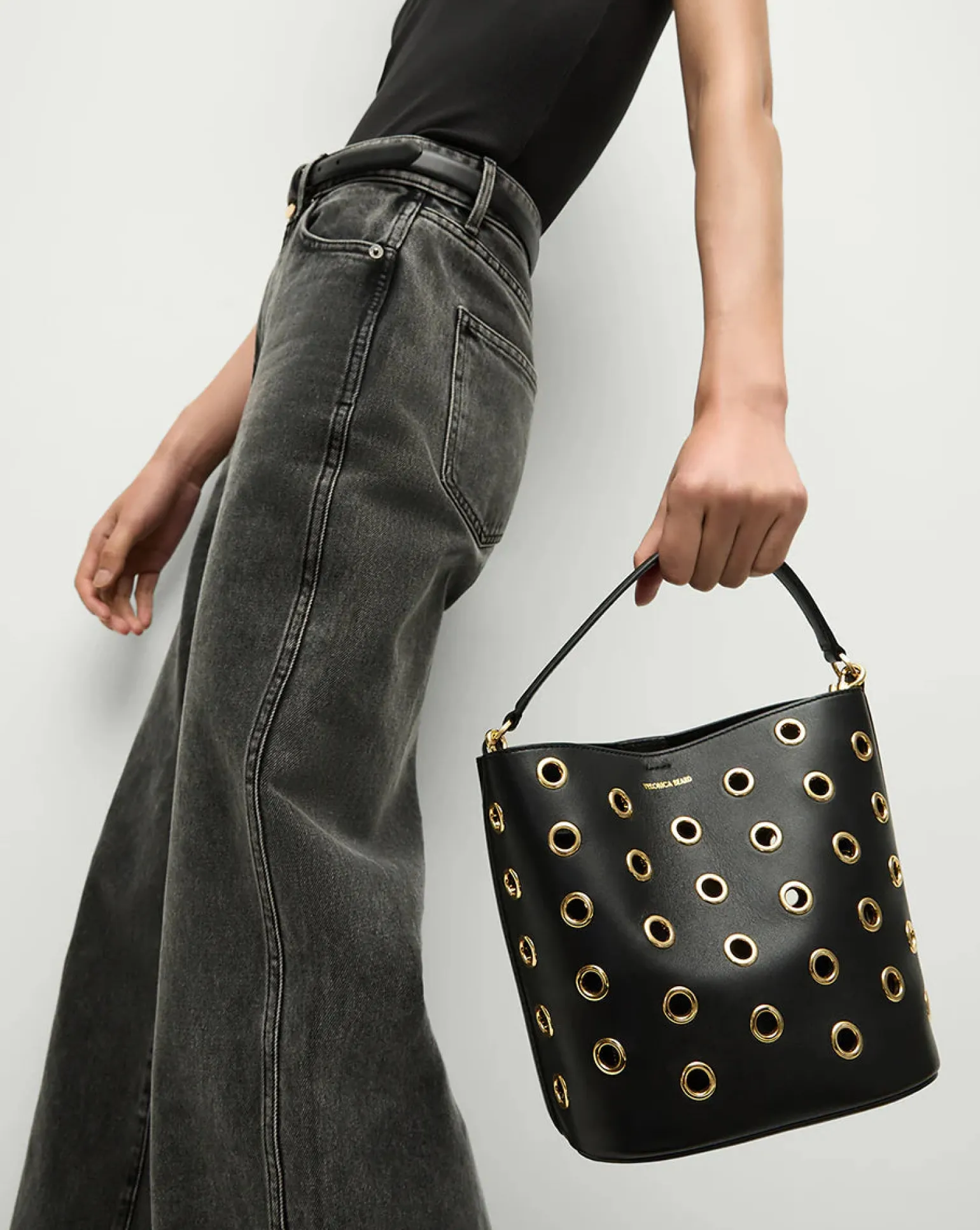 Small Grommet Feedbag Black/Gold