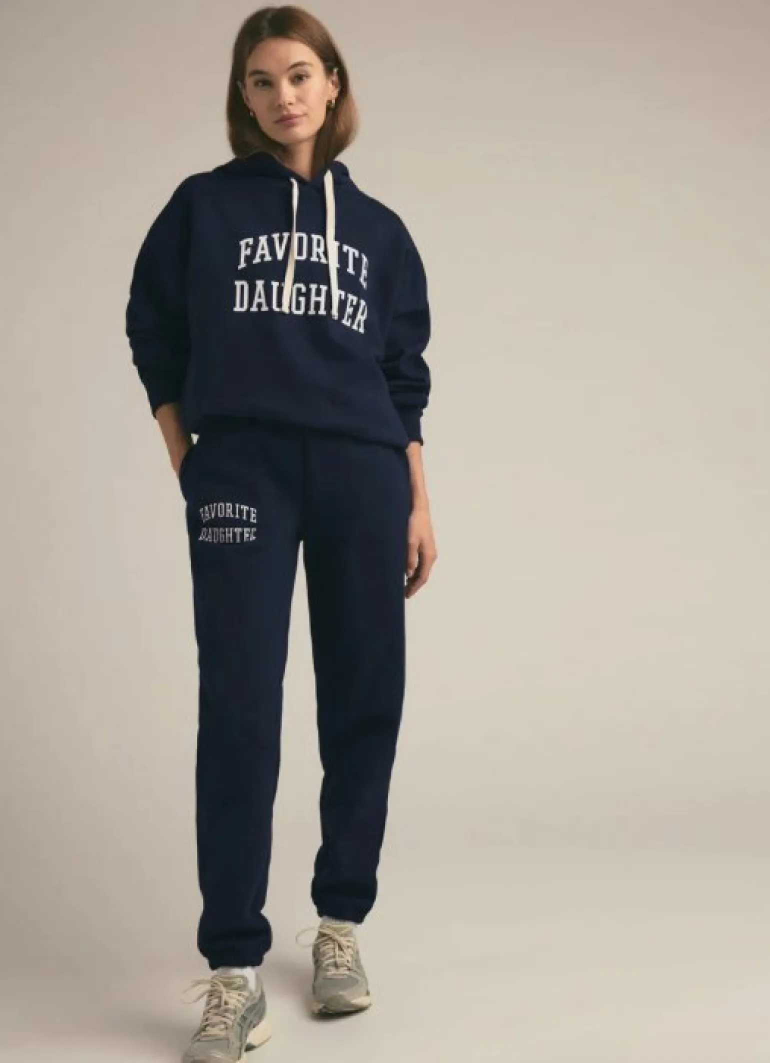 The Collegiate Jogger Navy