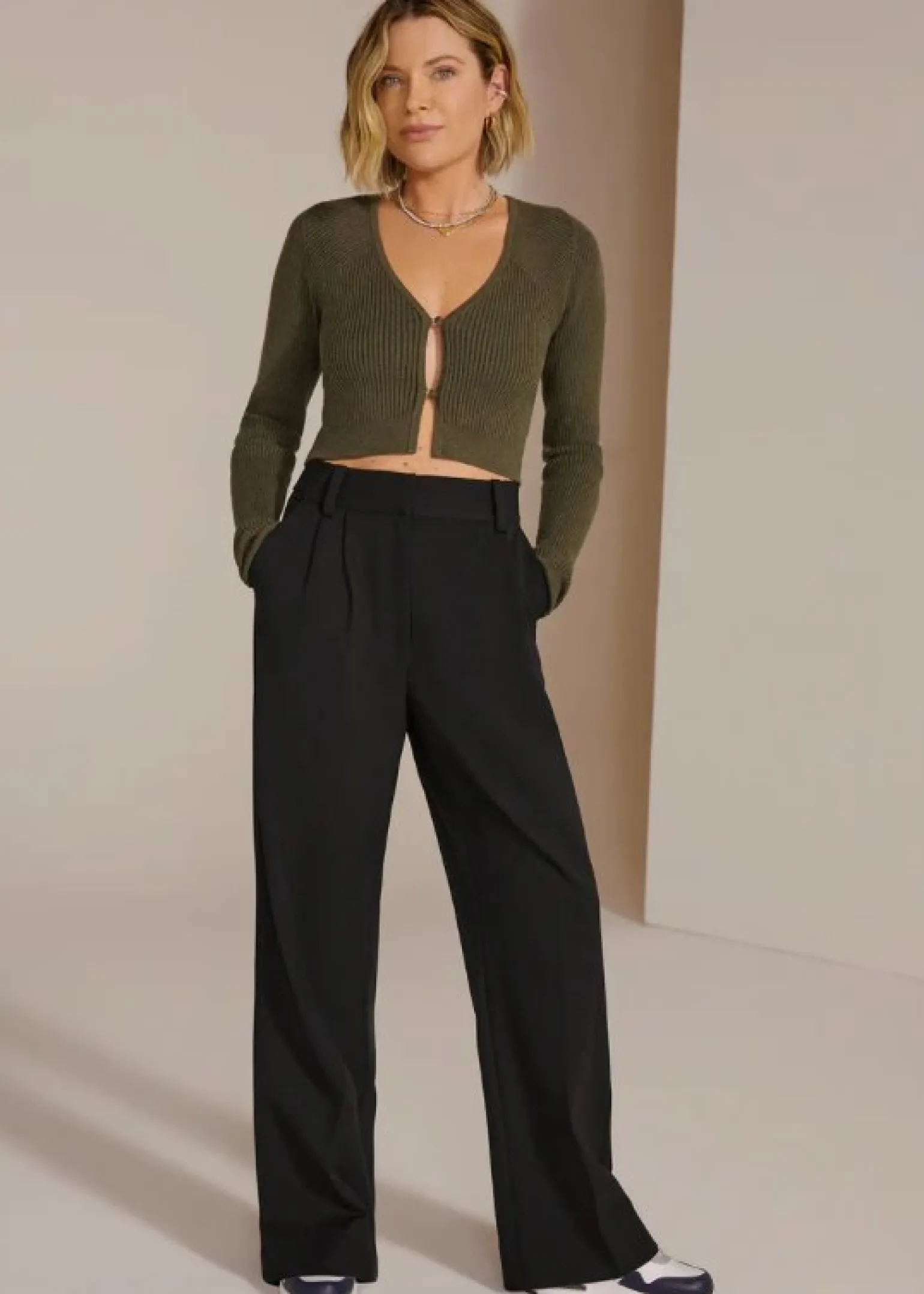 The Shortie Favorite Pant Black